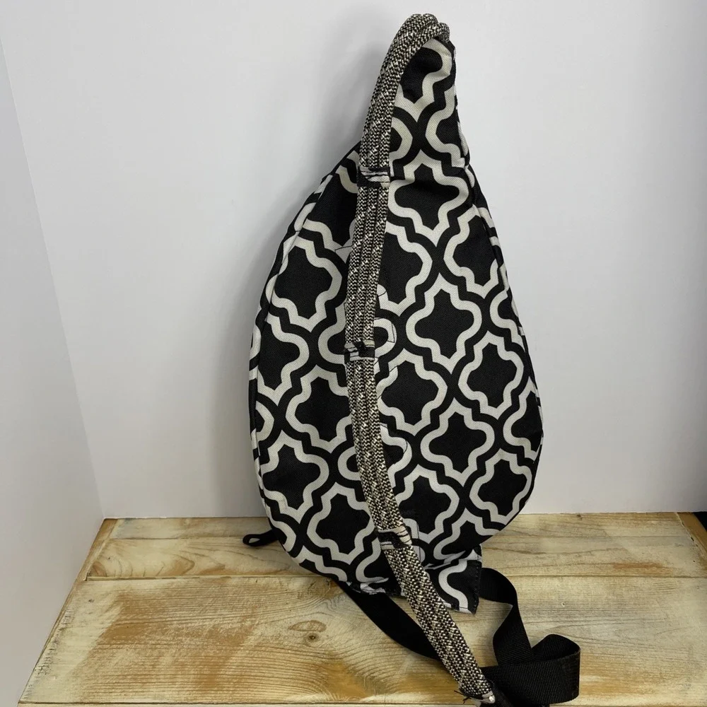 KAVU SLING BACK Black & White‎ Geometric Print Back Rope Canvas